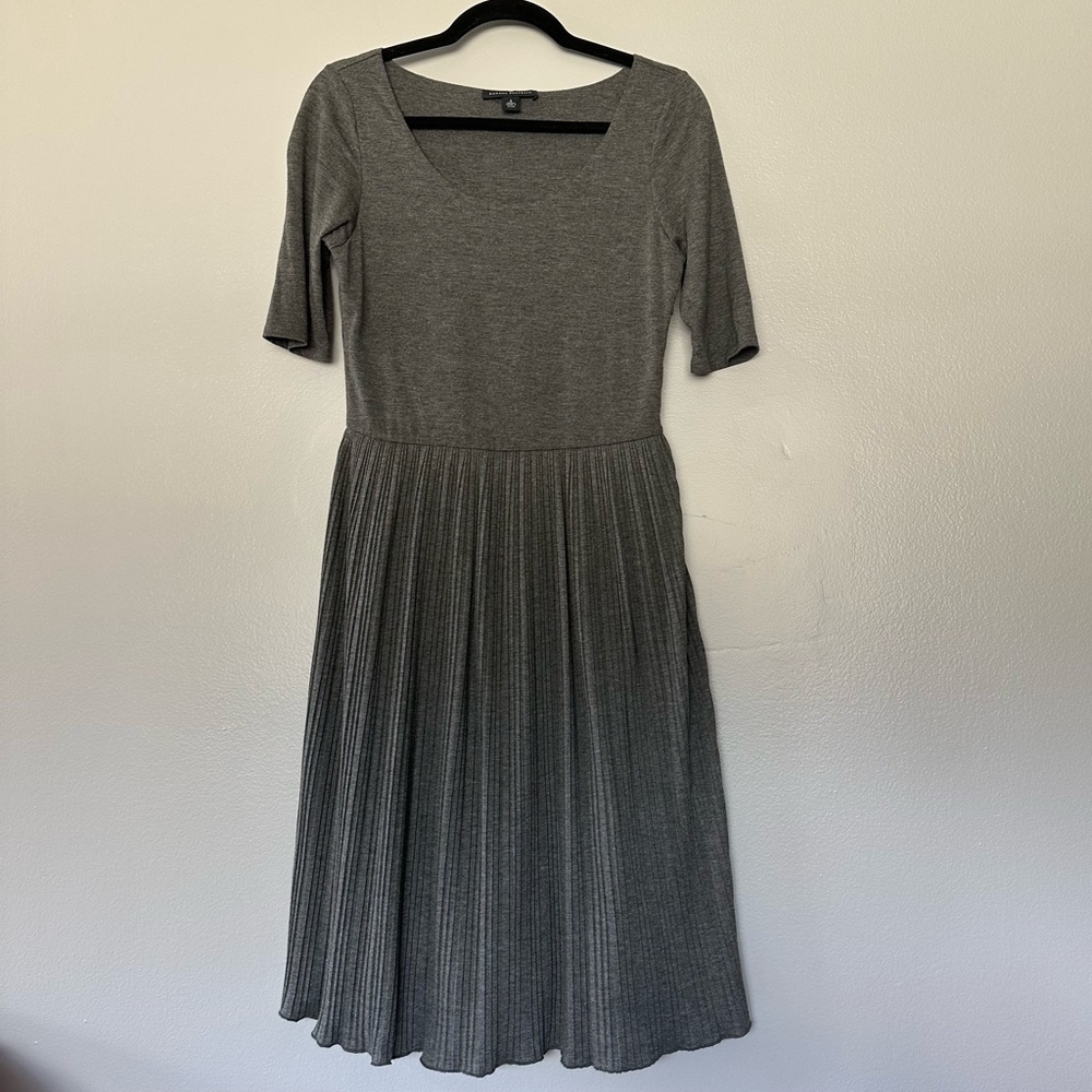 Banana Republic Grey Pleated Dress size 4